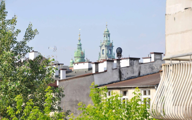 Hotel Santi