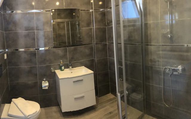 Lizo Hotel