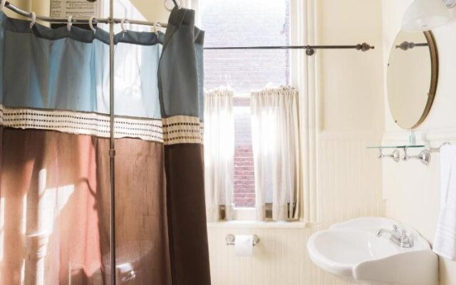Found Places Capitol Hill Bed & Breakfast