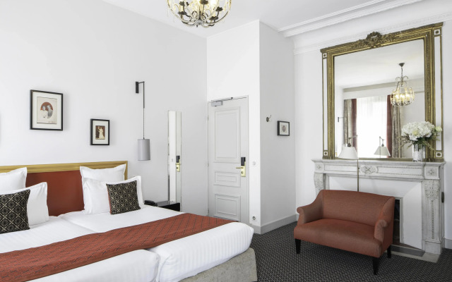 Hôtel Bradford Elysées – Astotel