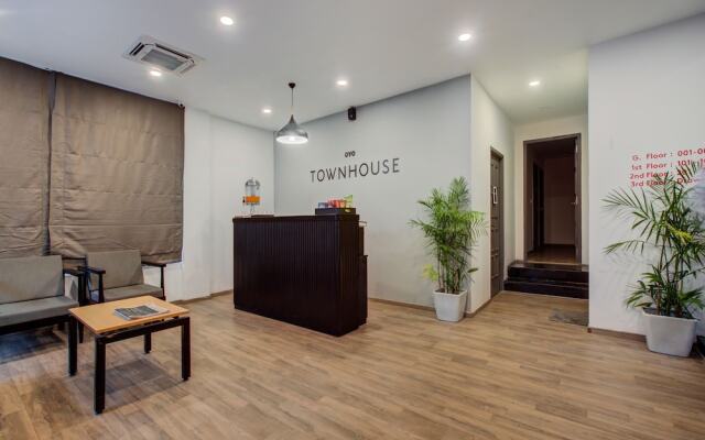 OYO Townhouse 052 Tidel Park Adyar
