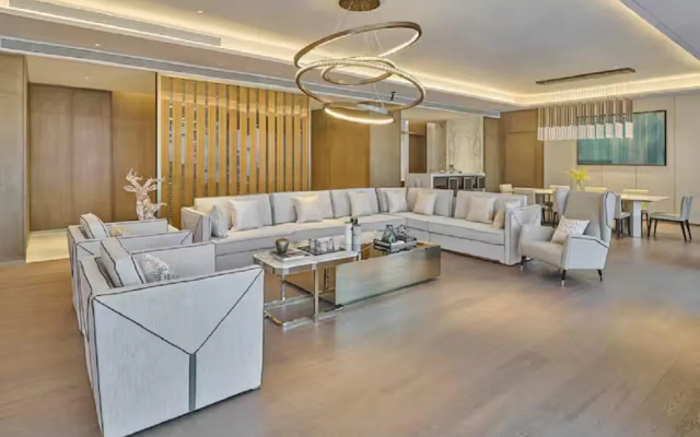 Chongqing Lijia Weilai Hotel, Curio Collection by Hilton