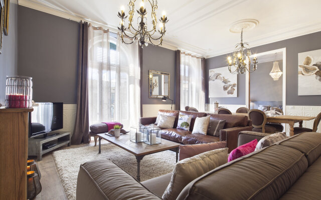 Catalunya Palace Apartment