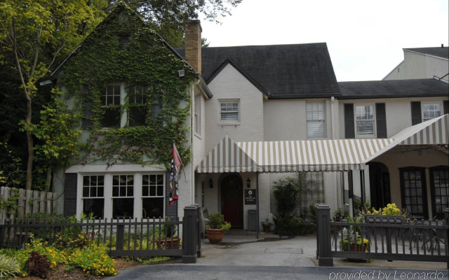 The University Inn at Emory