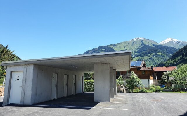 M1 - Mountain Living