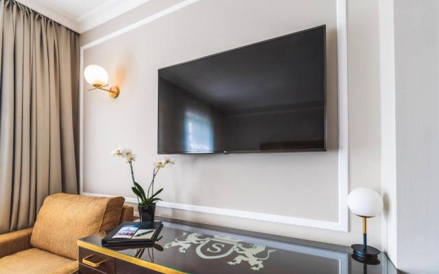 Premium Double room (full double bed) (king size bed)
