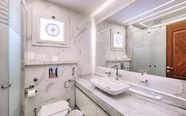 Vesta - Luxury Villa - 3BR - CFC I