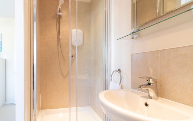 Lancaster Close Serviced Accommodation