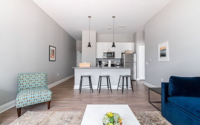 Mint House Columbus - Capitol Square