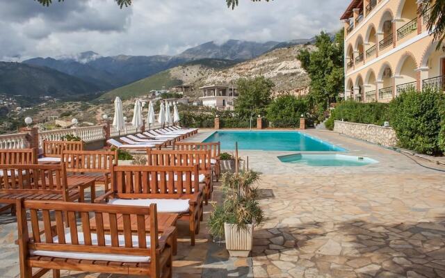 Apart-Hotel Llazari