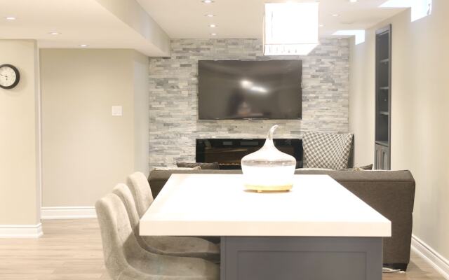 Fully Furnished Private Guest Suite