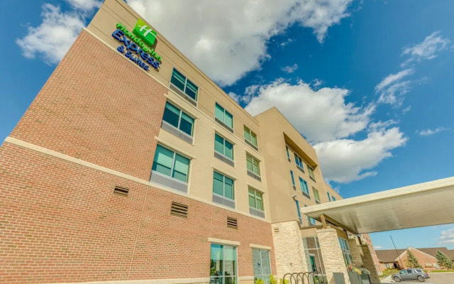 Holiday Inn Express & Suites Okemos - University Area, an IHG Hotel