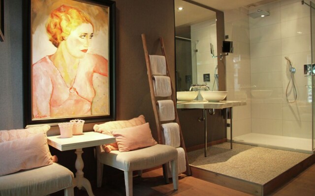 Unique & Modern Constructed Villa in Apeldoorn With Jacuzzi