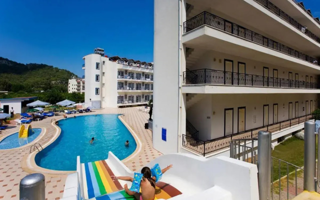 Ares Blue Hotel