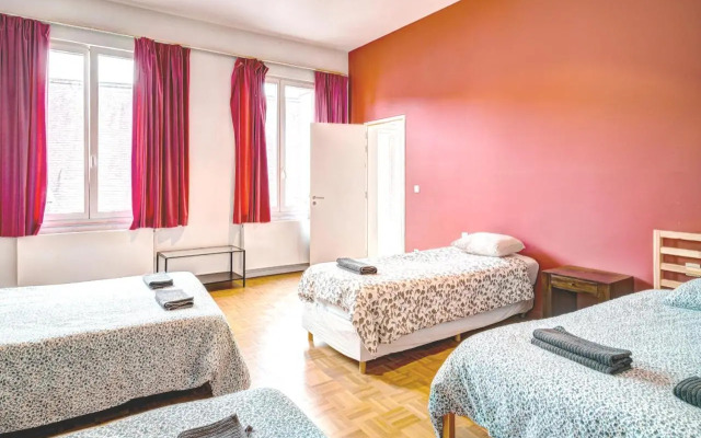 Three Bedroom Marble Apartment in the Heart of Antwerp