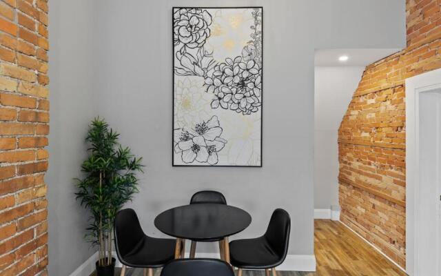 Entire 3-Units Top-Floor Across From Google