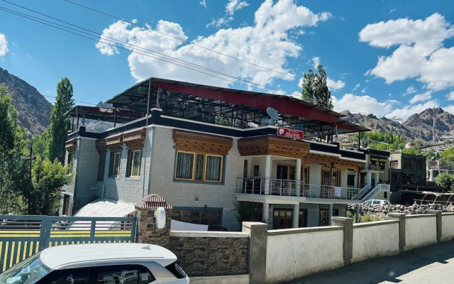 Hillside Homestay and Hostel