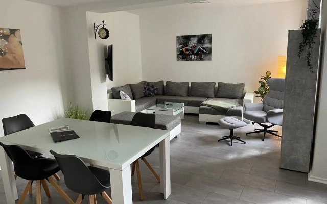 Große moderne Ferienwohnung, ruhige Innenstadtlage