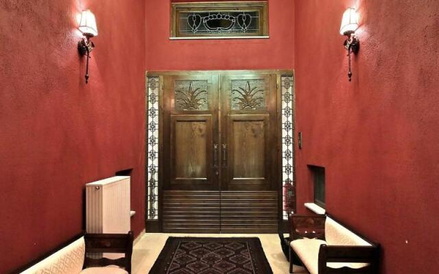 Aiora Luxury Suites