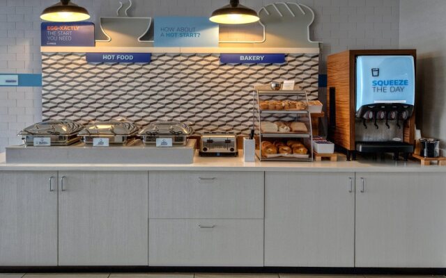 Holiday Inn Express Hotel & Suites Cookeville by IHG