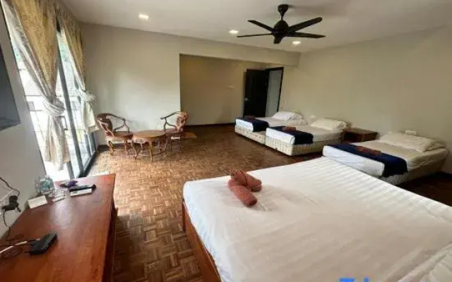 Le Lodge Camp House