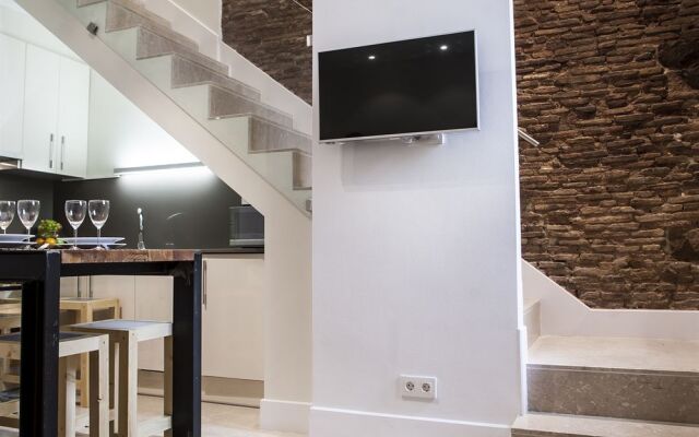 Pillow Town House with Terrace