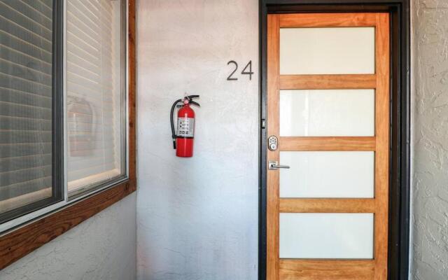 Condo 24! Prized Location. Modern! Bright! Enjoy!