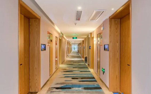 Yigang Jinma Hotel