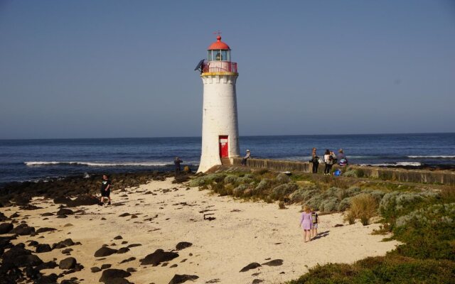 Ashmont Motor Inn & Apartments