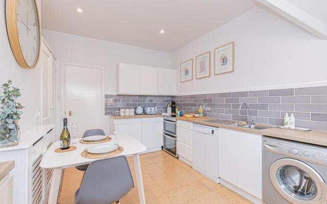 Oxfordshire Living - The Spencer Apartment - Woodstock