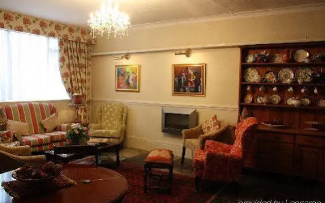 Woodlands Country House