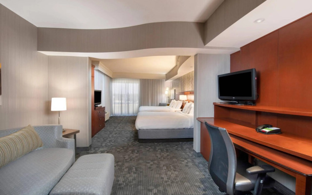 Courtyard by Marriott Atlanta McDonough