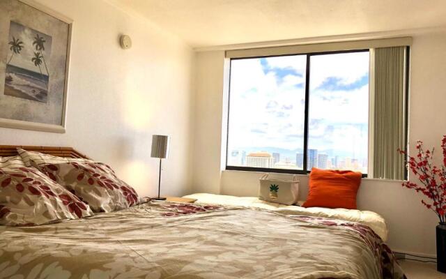 Hawaiian Monarch Penthouse 3bedroom