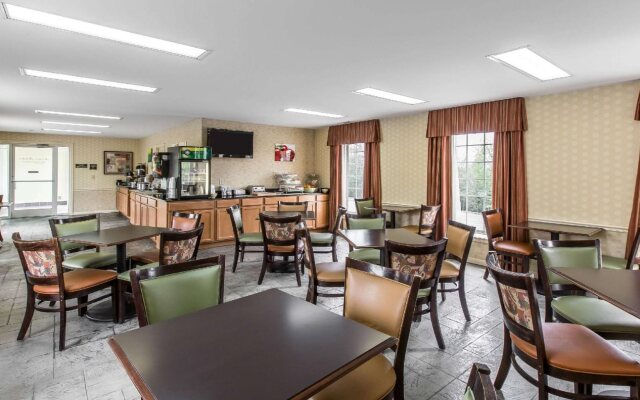 Quality Inn Crossville Near Cumberland Mountain State Park