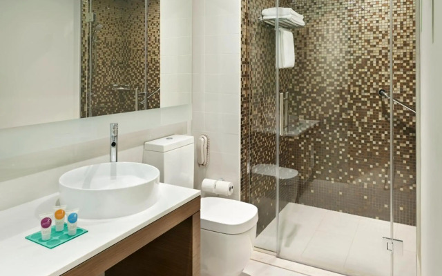 Hyatt Place Dubai Al Rigga Hotel & Residences