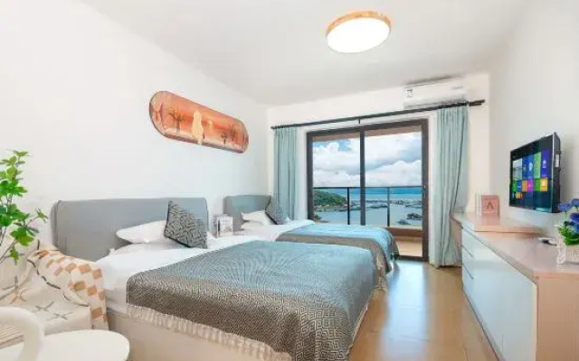 Youyi Hotel (Yangjiang Hailing Island Beiluowan Scenic Area)