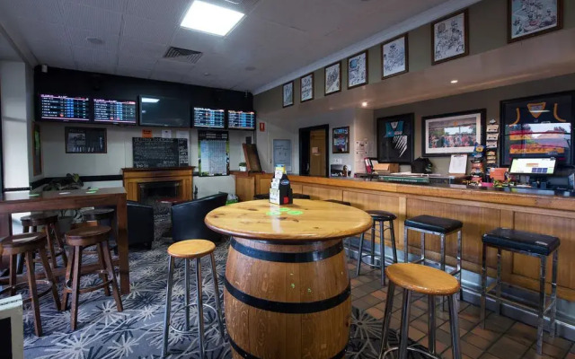 Rose & Crown Hotel Adelaide