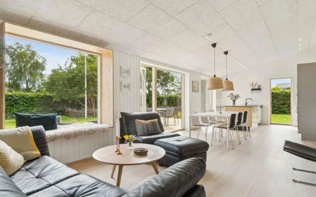 4 Star Holiday Home in Ronde