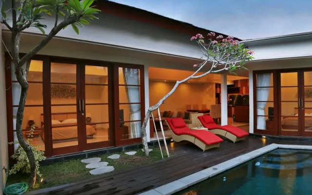 Holiday Benoa Villa