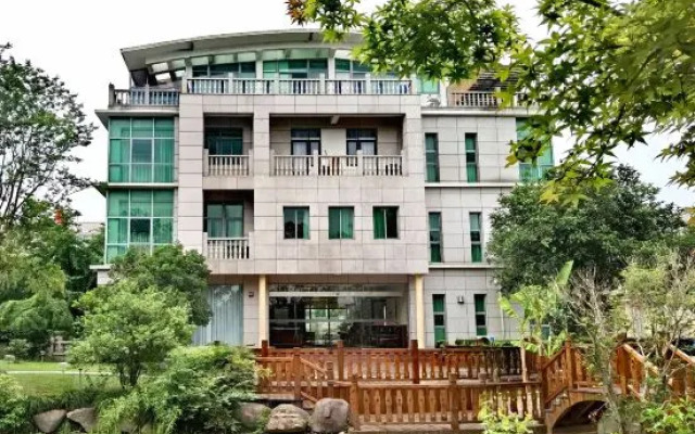 Shushe Hotel (Gongji East Road)