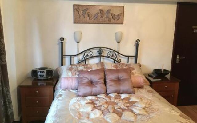 Smithy Lodge Guest House