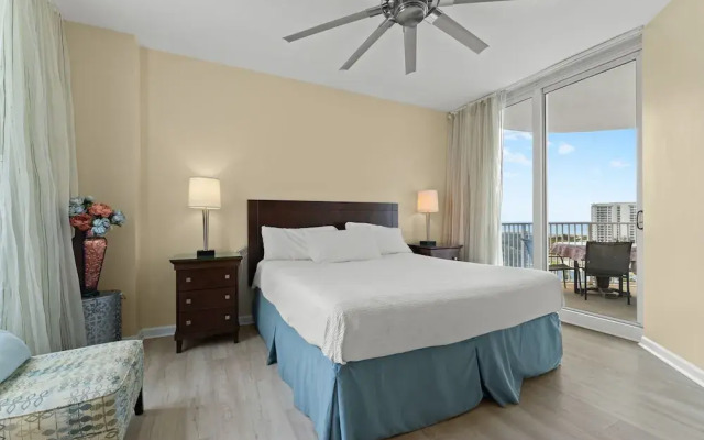The Palms of Destin Resort by Panhandle Getaways