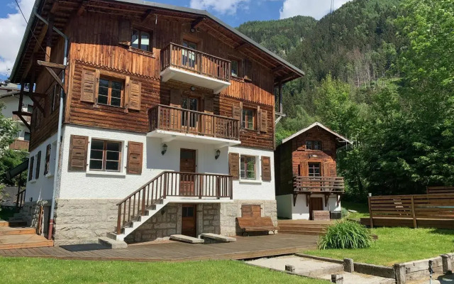 3 Bedrooms, Whole floor, New Kitchen, Town Centre