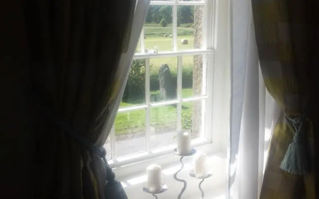 Standing Stone Farmhouse B&B