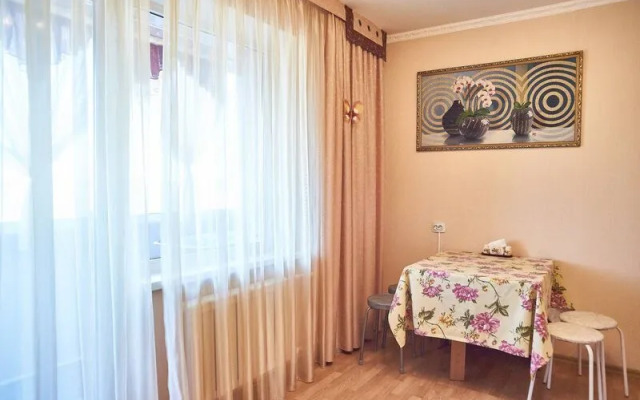 Pyat Zvezd na ul. Stalevarov, d. 15-3