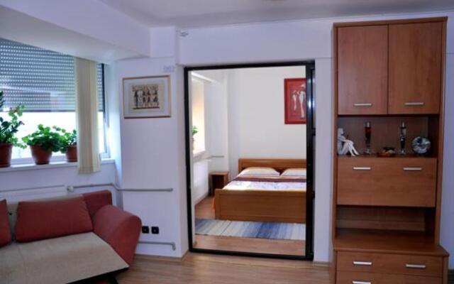 Ap. 61a Linda Residence