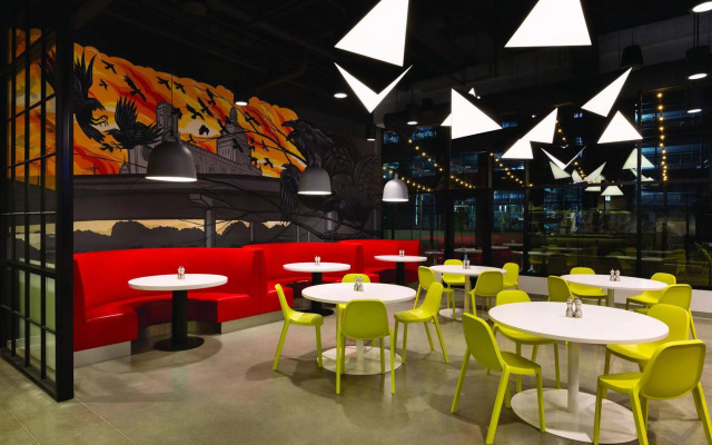 Radisson RED Minneapolis Downtown