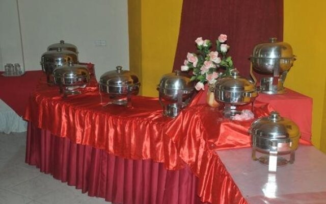 Hotel Surmount