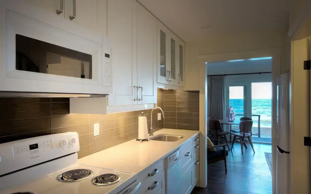 Qualicum Beach Ocean Suites