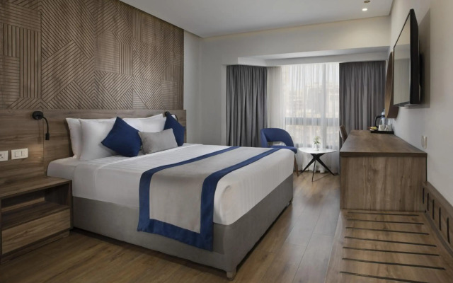 Pyramisa Suites Hotel Cairo